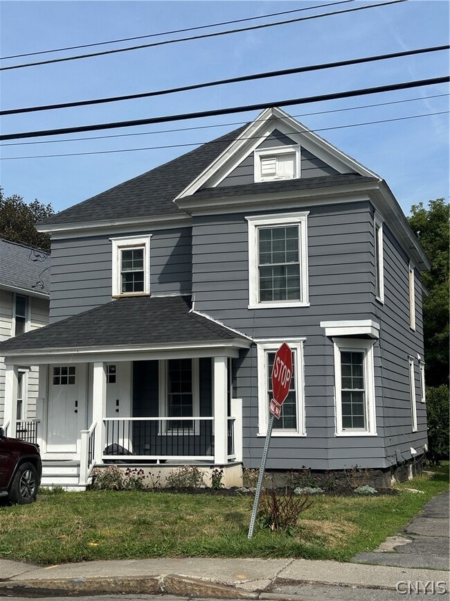 Building Photo - 129 Charles Ave