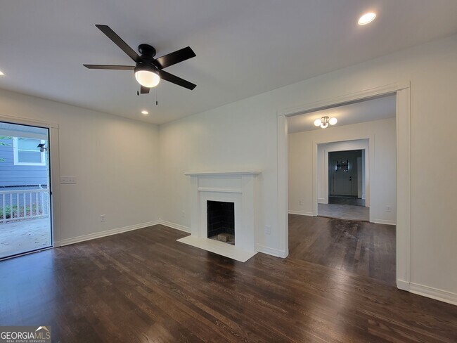 Building Photo - 1160 Mayland Cir SW