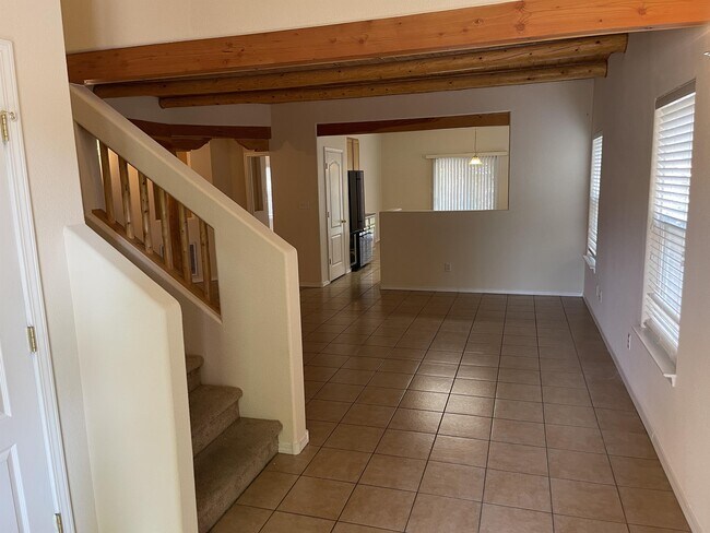 Building Photo - 1343 Mountain Vista Dr SE