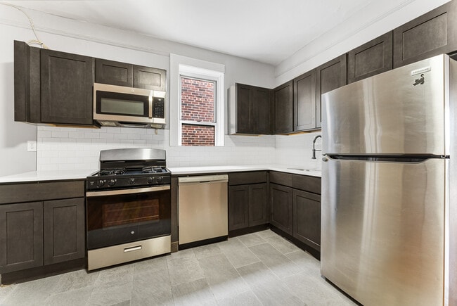 Building Photo - 758 Jersey Ave