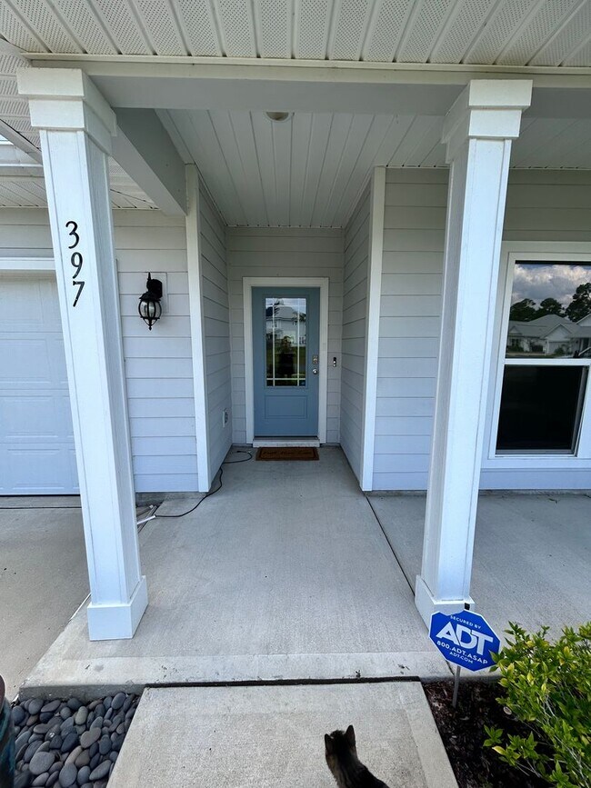 Foto del edificio - 397 Emerald Cove St