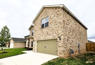 Building Photo - 1708 Amaranth Ln