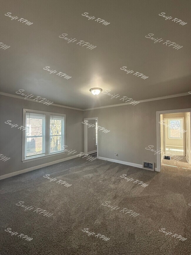 Building Photo - 909 3rd Ave