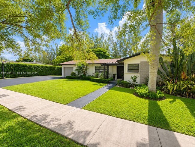 Foto del edificio - 4611 SW 82nd Ct