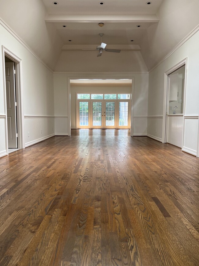 Photo - 7022 Deloache Ave House