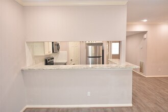 Building Photo - 12565 Melville Dr