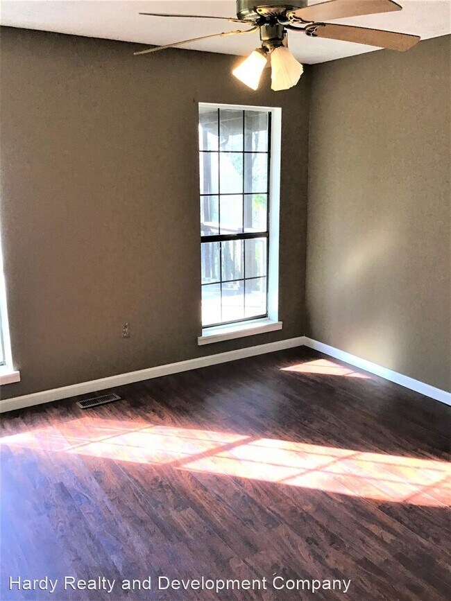 Building Photo - 3 br, 2 bath House - 36 Sunny Heights Drive