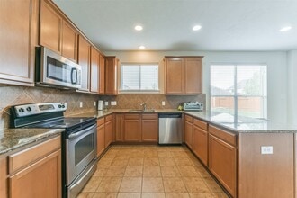 Building Photo - 5418 Lilac Grove Ln