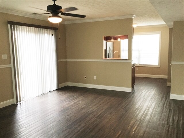 Foto del edificio - 6707 Wimbledon Drive