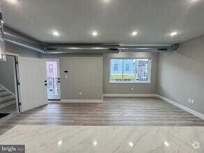 Building Photo - 646 W Huntingdon St