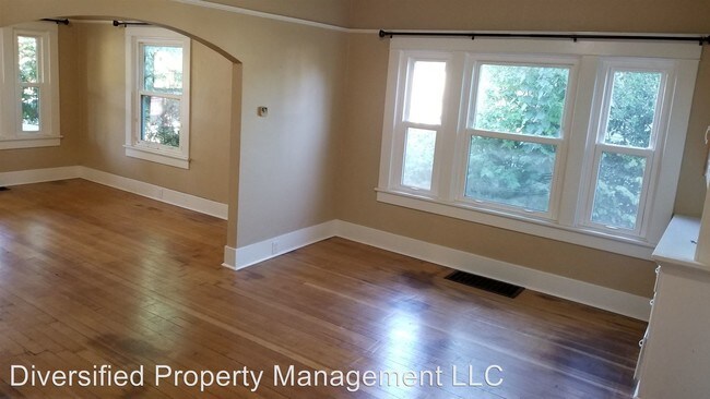 Foto del edificio - 920-922 SW 9th Ave