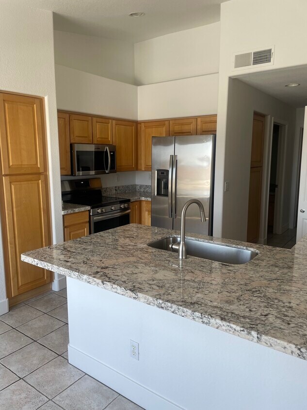 16631 E El Lago Blvd Unit 313, Fountain Hills, AZ 85268 Condo for