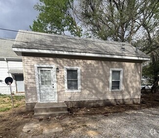 Building Photo - 1108 Charleston St