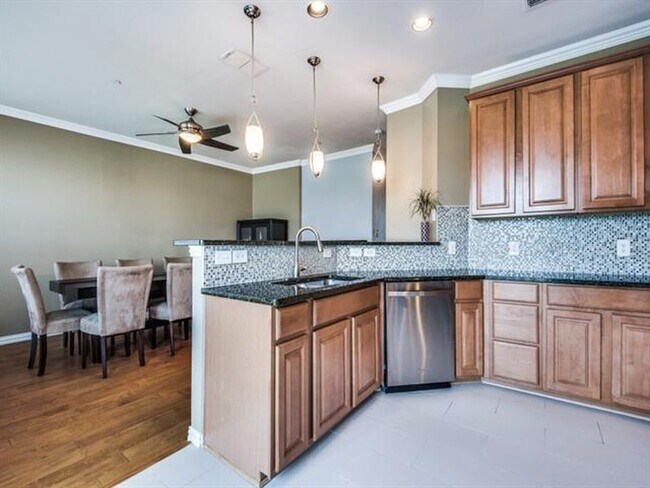Foto del edificio - 1355 Chase Ln