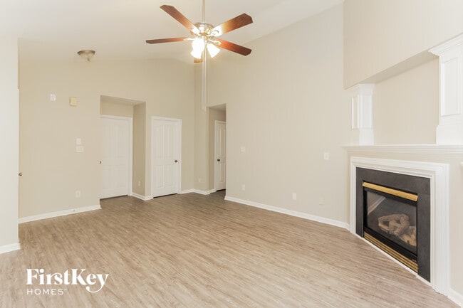 Building Photo - 7307 Woodbourne Ln