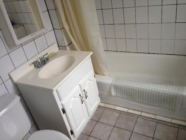 Foto del edificio - 128 Hemenway St