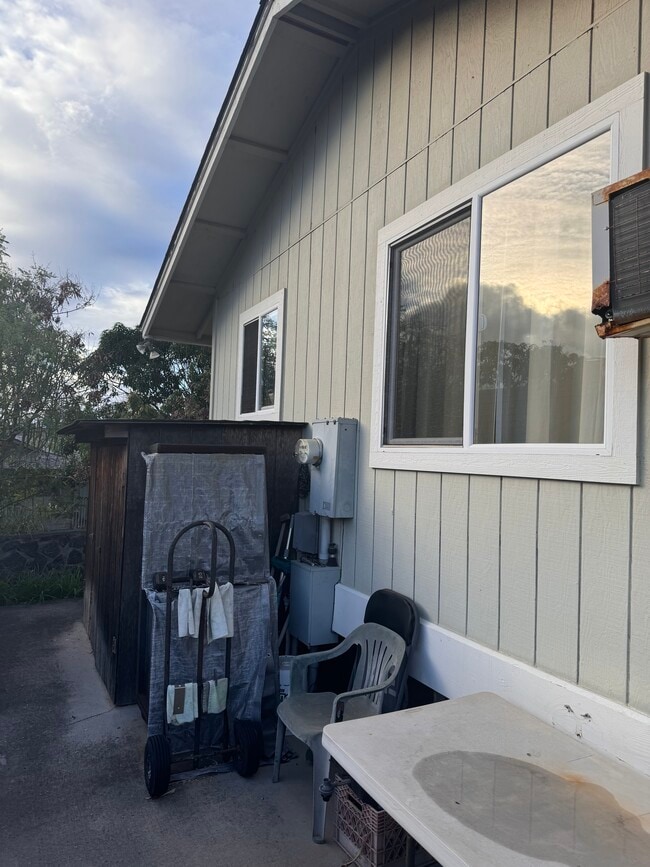Laundry area - 486 Kea St