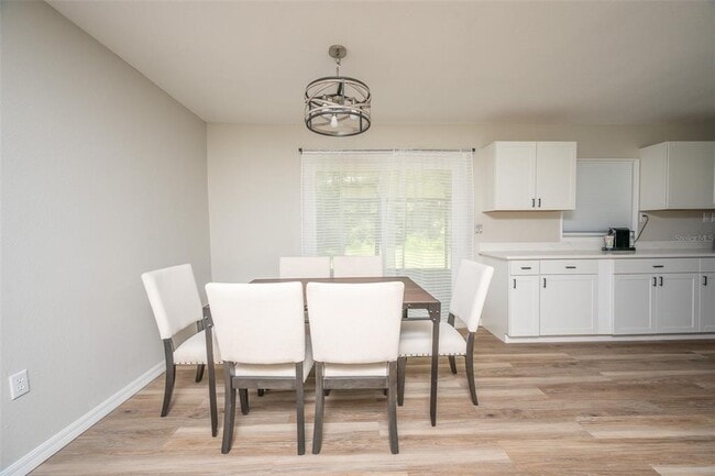 Building Photo - 3806 SW 18th St