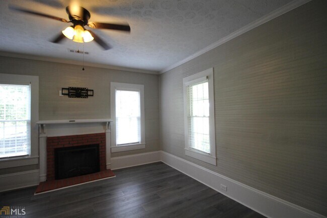 Building Photo - 5140 Davis Academy Rd