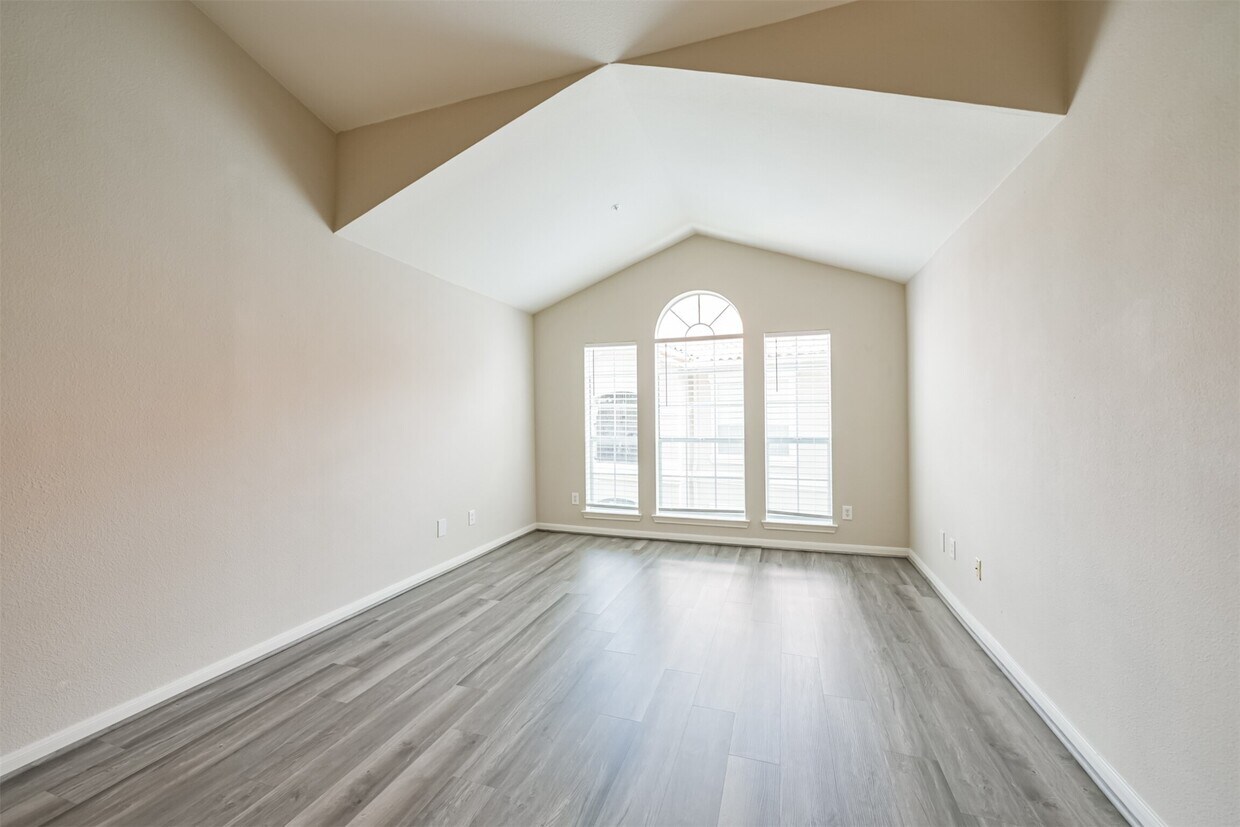 Foto principal - 3231 Allen Pkwy