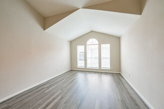 Building Photo - 3231 Allen Pkwy