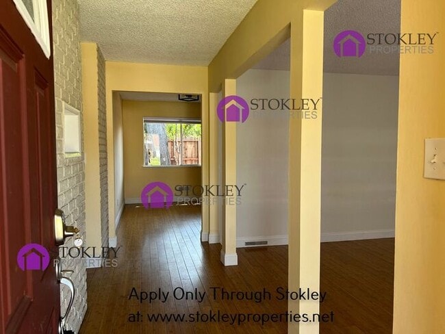 Building Photo - 1510 Woodland Dr