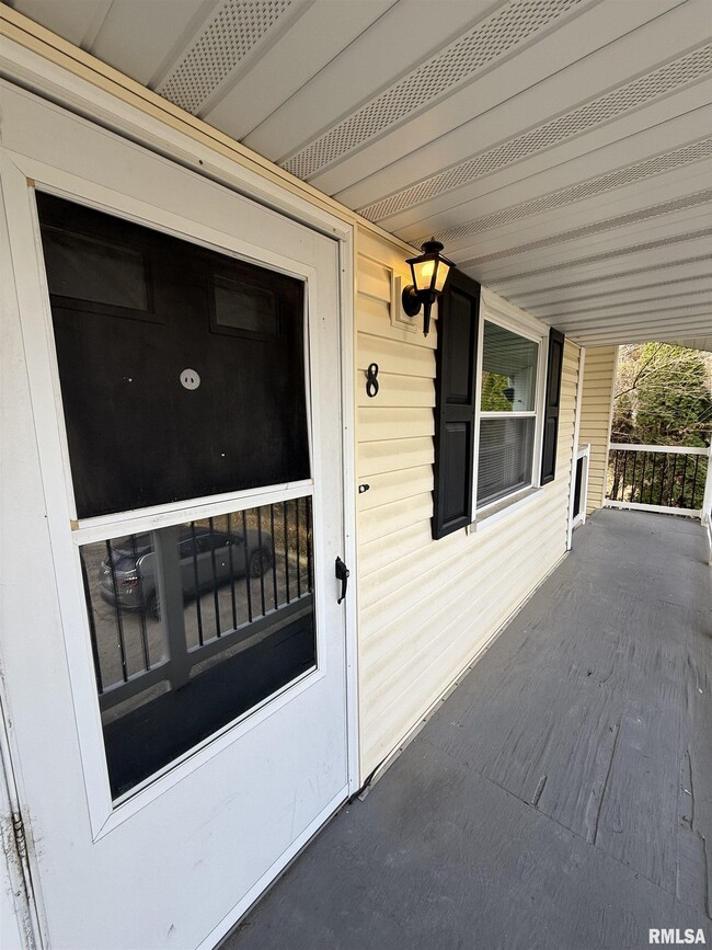 Building Photo - 4021 S Ricketts Ave