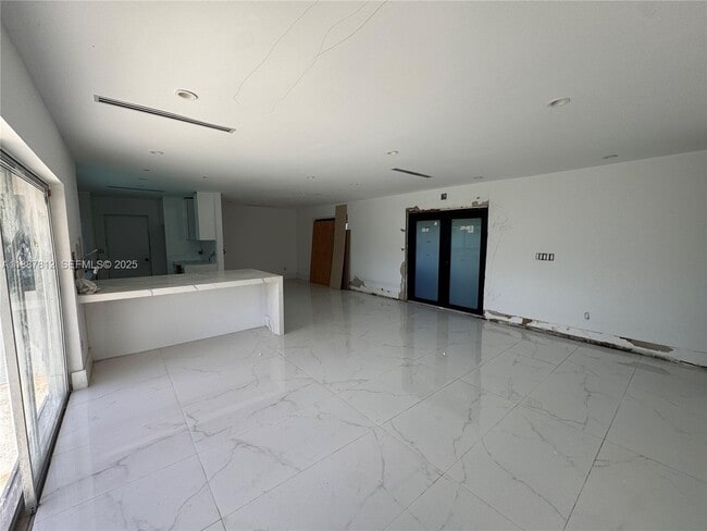 Foto del edificio - 444 NW 21st St