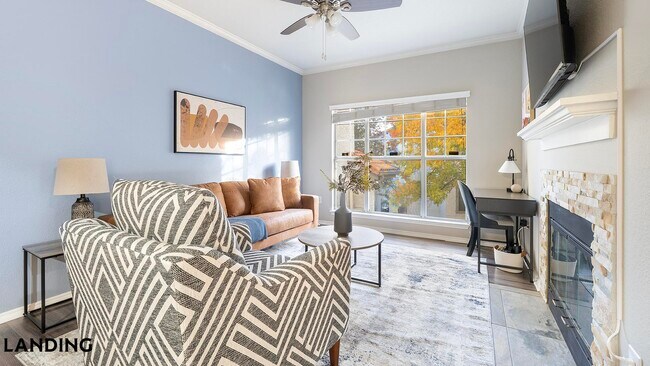 Foto del edificio - 3201 Duval Rd