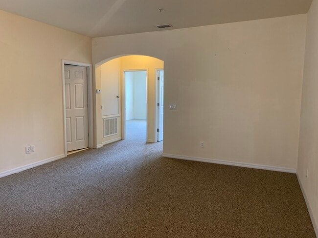 Building Photo - 8140 Serenity Spring Dr