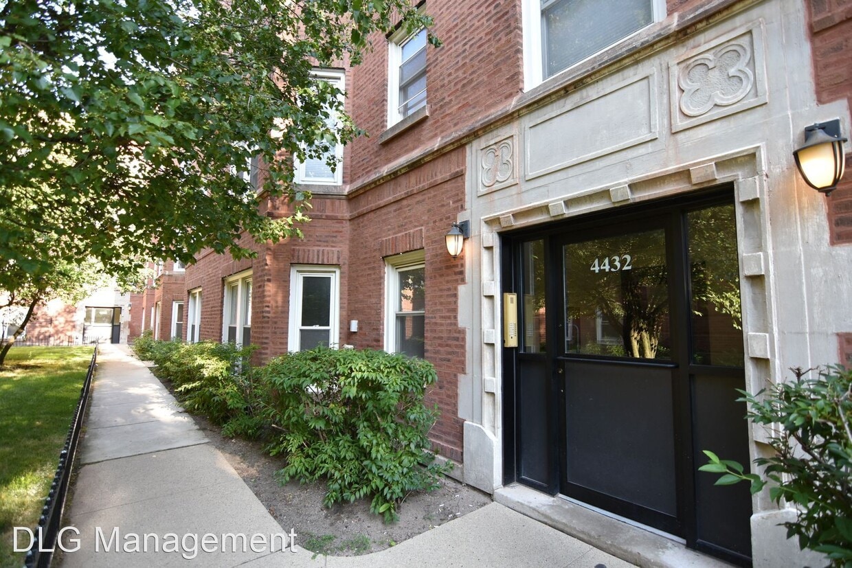 Primary Photo - 4424-4432 N Wolcott Ave