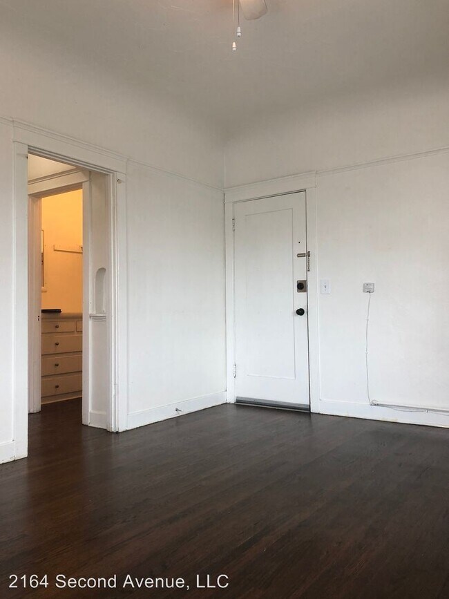 Building Photo - 2164 2nd Ave