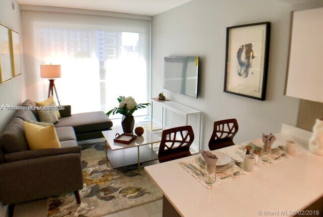 Foto del edificio - 321 NE 26th St