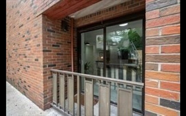 Foto del edificio - 56 Concord Ave