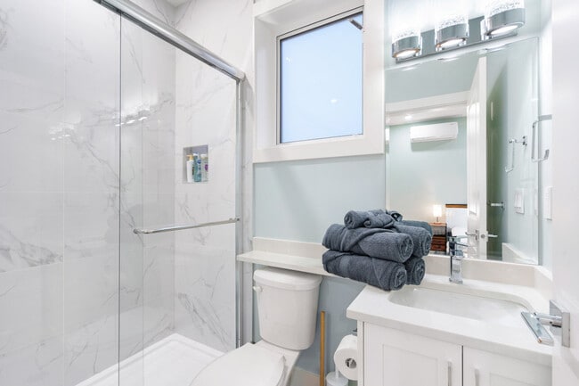 Building Photo - 2393 Bonaccord Dr