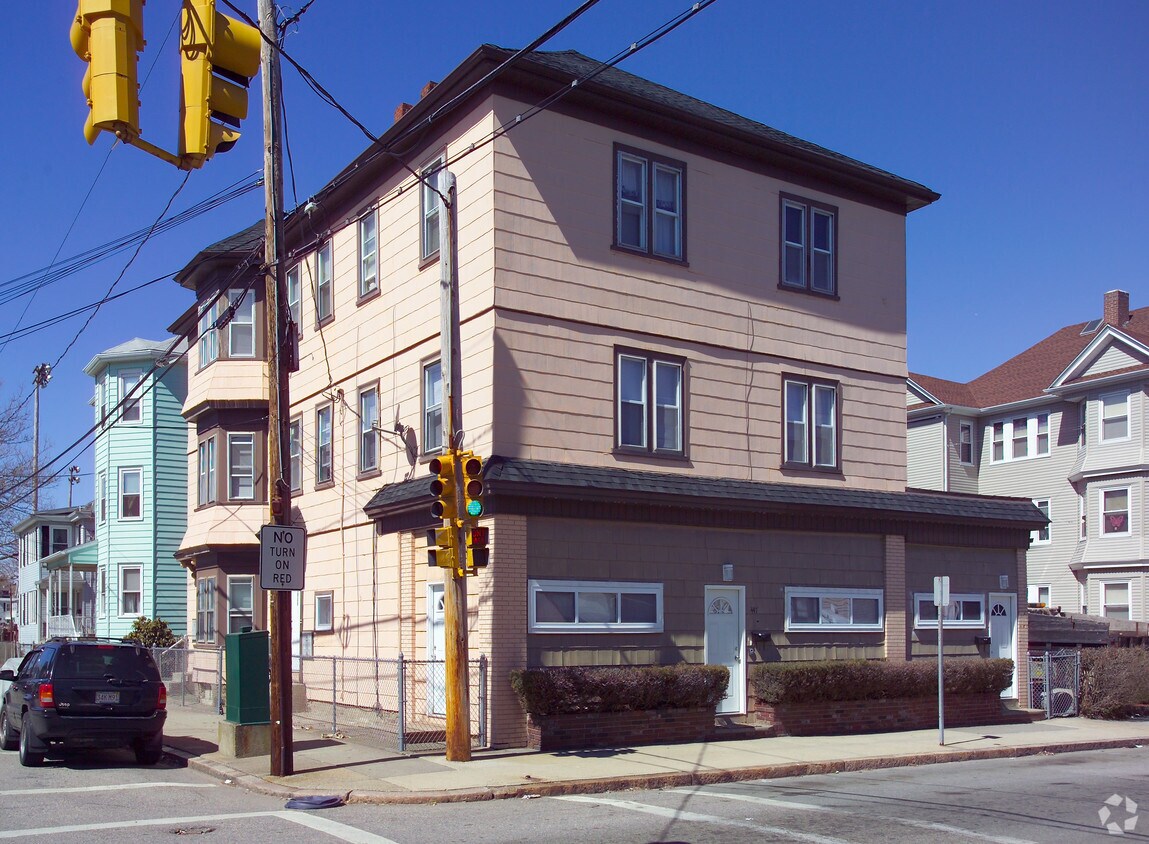 1020 Slade St, Fall River, MA 02724 Apartments in Fall River, MA