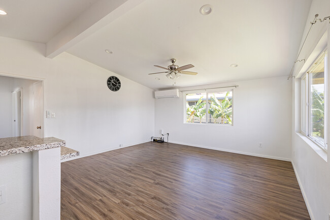 Building Photo - 87-1698 Farrington Hwy