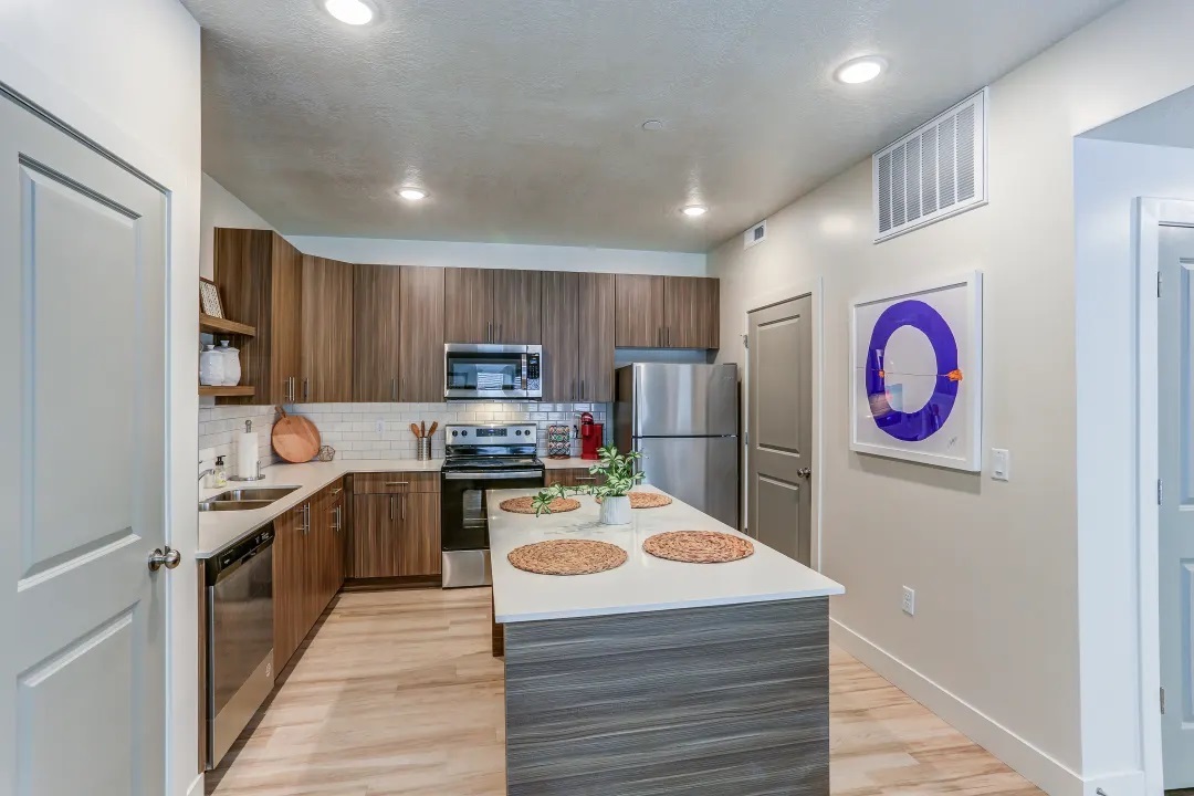 Kitchen (2 Bed/2 Bath) - Wingspan