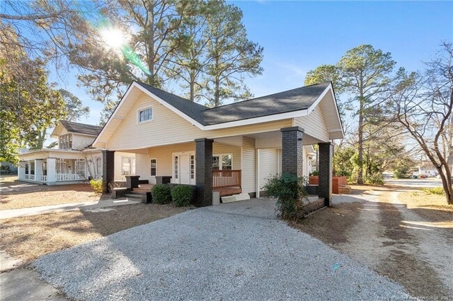 Building Photo - 503 W Harnett St