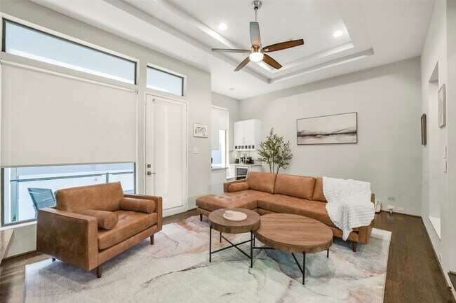 Building Photo - 1520 Malone St
