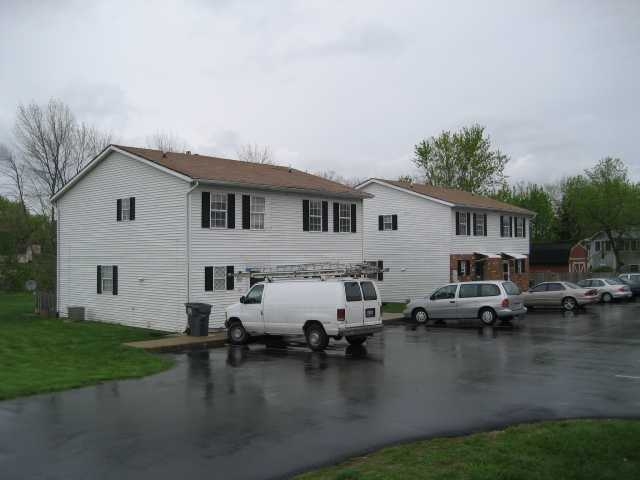 Building Photo - 3236 Hoover Rd