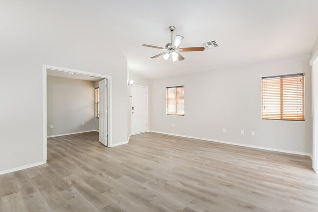 Building Photo - 581 W Calle Cajeta