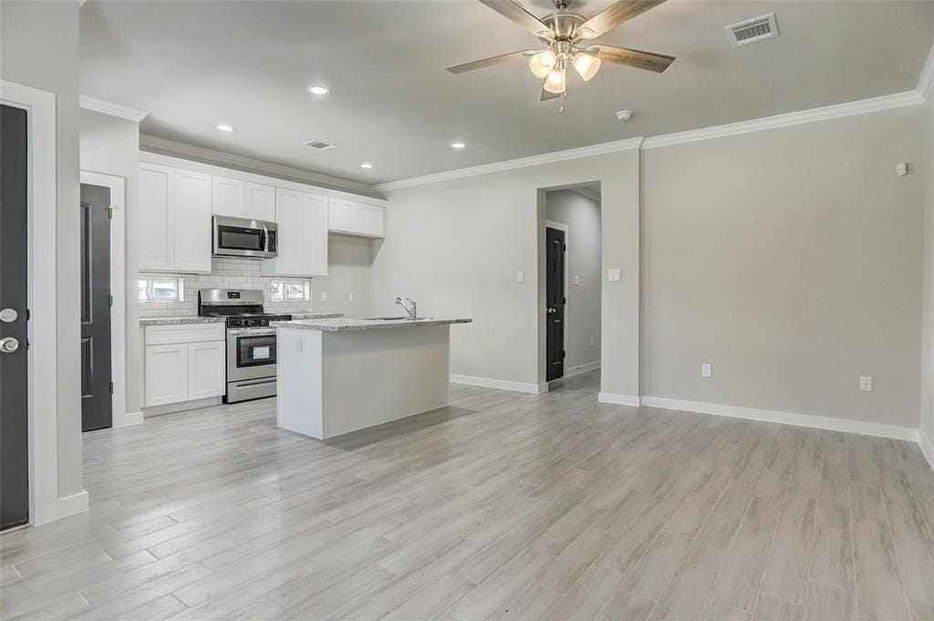 Foto principal - 7919 Bowen St