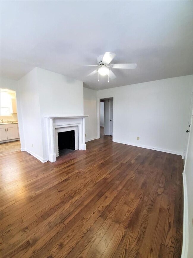 Foto del edificio - Renovated 2BR / 1BA Bearden Area Cottage!