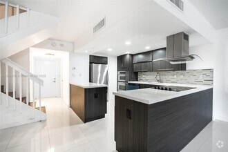 Building Photo - 20350 W Country Club Dr