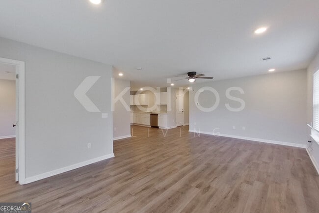 Foto del edificio - 122 Cottage Grove Rd
