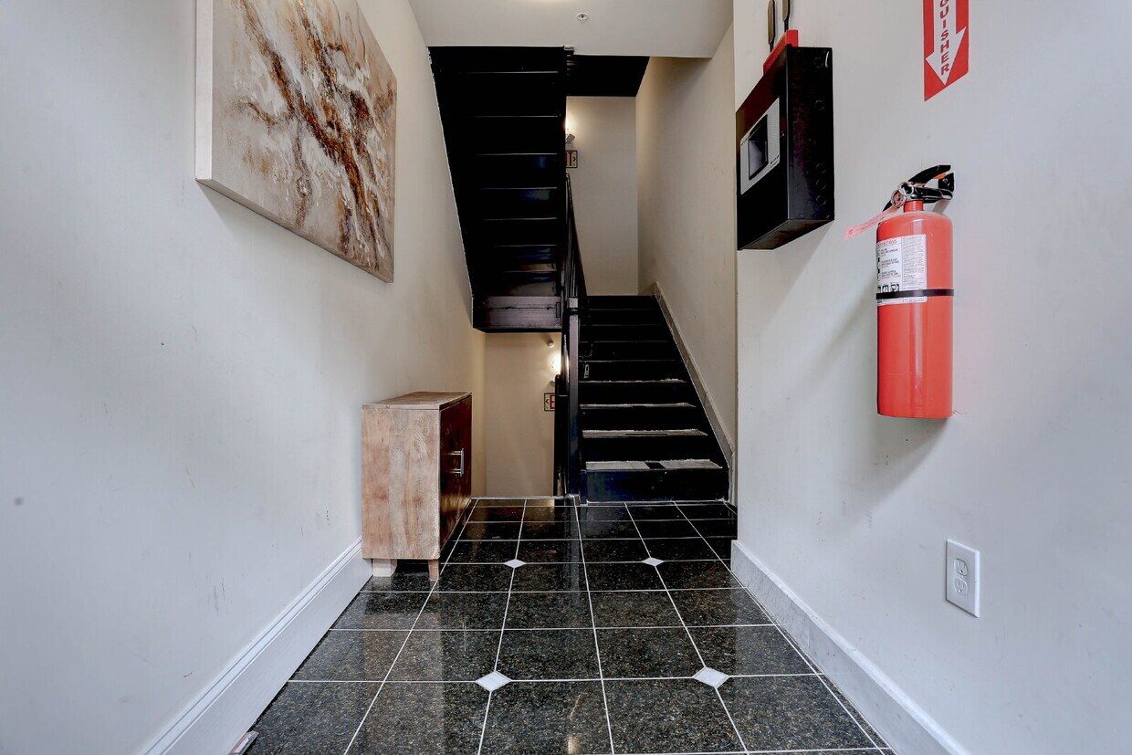 Foto principal - 2020 N Calvert St