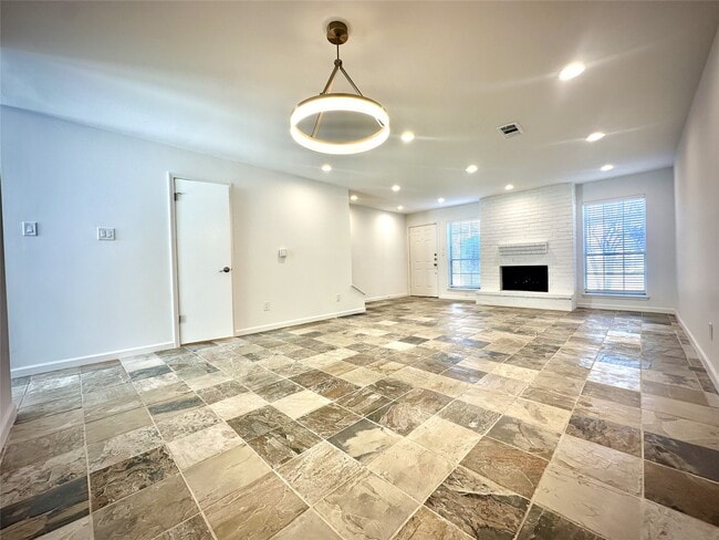 Photo - 14771 Perthshire Rd Apartment