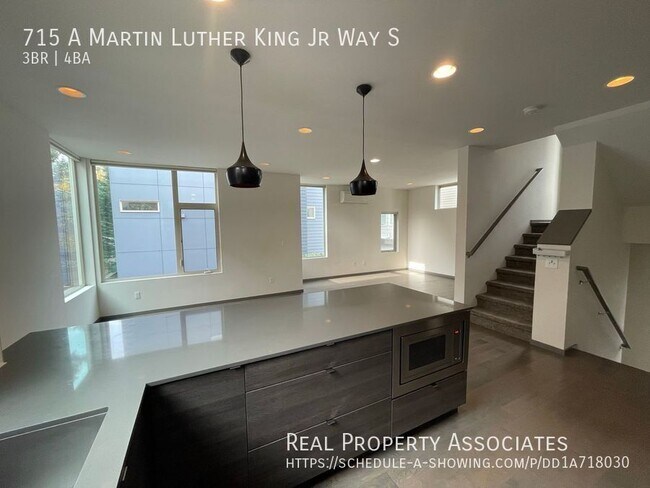 Photo - 715 A Martin Luther King Jr Way S Townhome