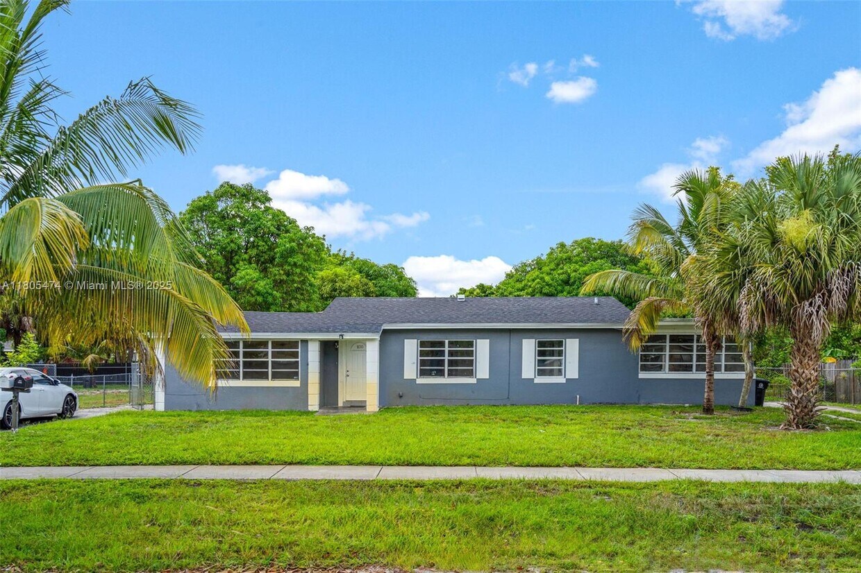 Foto principal - 820 Alabama Ave